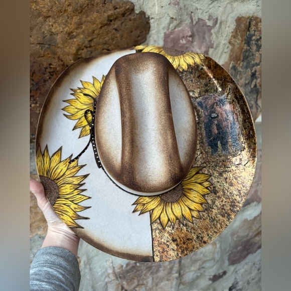 Cody James Accessories - New Cody James Hand burned & Painted felt hat 
Sz 7 3/8